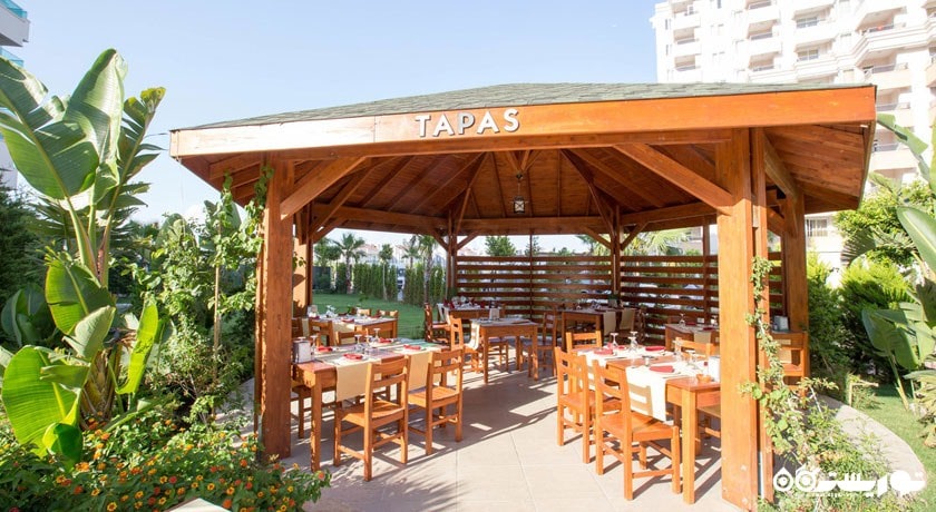 نمای رستوران تپس هتل لارا فمیلی کلاب	